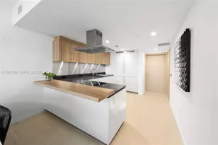 1000 Brickell Plaza, Miami, FL 33131 - Photo 3