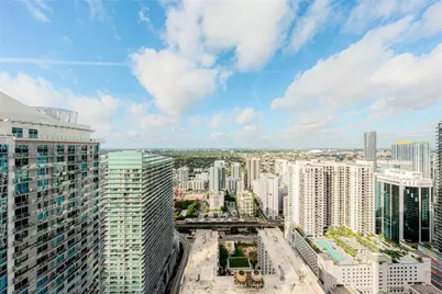 1000 Brickell Plz #4304, Miami, FL 33131 - Photo 11