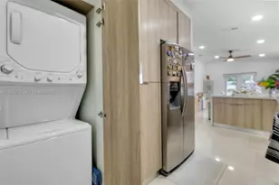 3172 W 79th Pl, Hialeah, FL 33018 - Photo 13