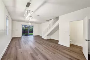 1978 Madeira Dr, Weston, FL 33327 - Photo 3