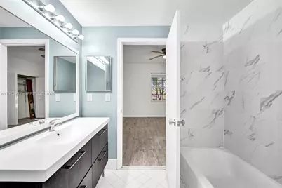 1978 Madeira Dr #1978, Weston, FL 33327 - Photo 9