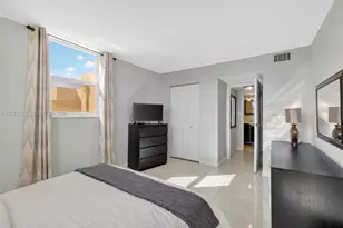 2801 Somerset Dr, Lauderdale Lakes, FL 33311 - Photo 13