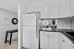 7897 Golf Cir Dr, Margate, FL 33063 - Photo 9