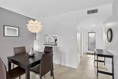 7897 Golf Circle Dr #307, Margate, FL 33063 - Photo 5