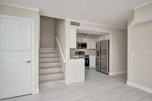 4240 Village Dr, Delray Beach, FL 33445 - Photo 7