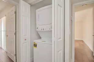 4240 Village Dr, Delray Beach, FL 33445 - Photo 15