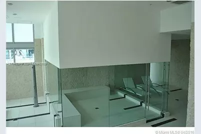 92 SW 3rd St #2006, Miami, FL 33130 - Photo 9