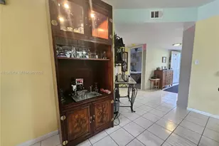 1448 Churchill Cir, Naples, FL 34116 - Photo 9