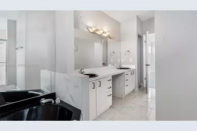 20820 San Simeon Way #24-G, Miami, FL 33179 - Photo 33