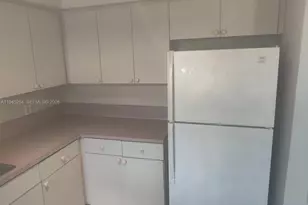 [Address not provided], Hallandale Beach, FL 33009 - Photo 17