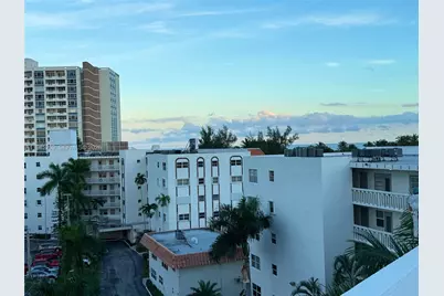 [Address not provided], Hallandale Beach, FL 33009 - Photo 13