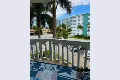 [Address not provided], Hallandale Beach, FL 33009 - Photo 25