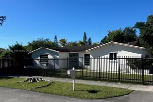 17330 SW 109th Ave, Miami, FL 33157 - Photo 3