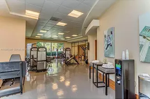 1060 Brickell Ave, Miami, FL 33131 - Photo 11