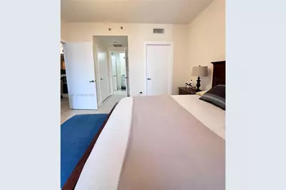 1060 Brickell Ave #2415, Miami, FL 33131 - Photo 5