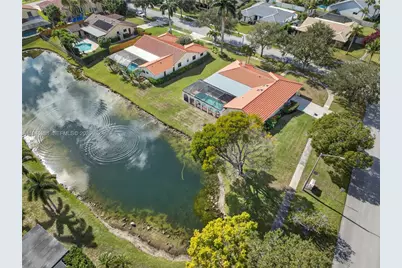 1060 NW 94th Ter, Plantation, FL 33322 - Photo 33