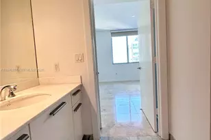 1060 Brickell Ave, Miami, FL 33131 - Photo 25