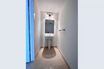 1060 Brickell Ave #2905, Miami, FL 33131 - Photo 3