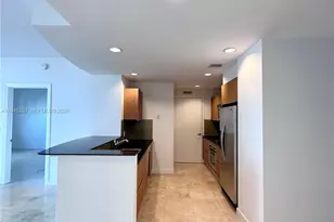 1060 Brickell Ave, Miami, FL 33131 - Photo 5
