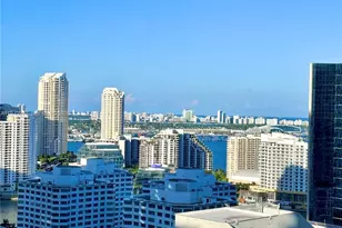 1060 Brickell Ave, Miami, FL 33131 - Photo 13
