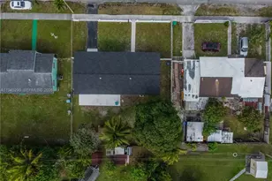 3960 NW 171st St, Miami Gardens, FL 33055 - Photo 43