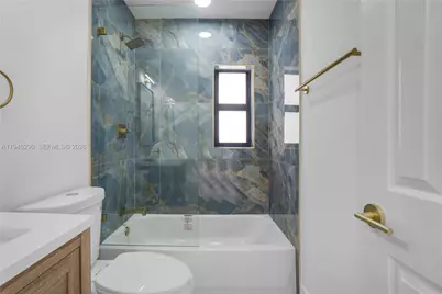 3960 NW 171st St, Miami Gardens, FL 33055 - Photo 25