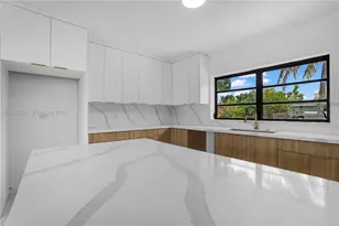 3960 NW 171st St, Miami Gardens, FL 33055 - Photo 13