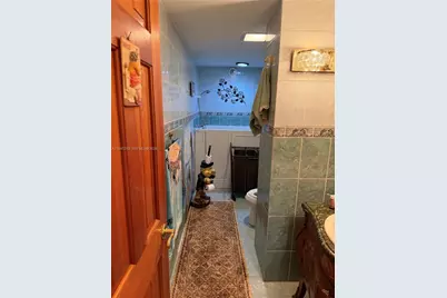 [Address not provided], Hallandale Beach, FL 33009 - Photo 21