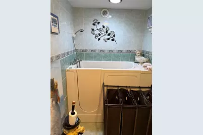 [Address not provided], Hallandale Beach, FL 33009 - Photo 19