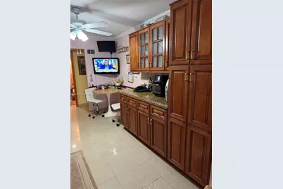 [Address not provided], Hallandale Beach, FL 33009 - Photo 3