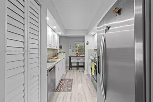 13355 SW 16th Ct, Pembroke Pines, FL 33027 - Photo 9