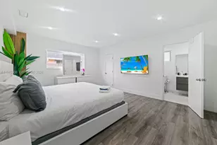 700 NW 9th Ct, Hallandale Beach, FL 33009 - Photo 19