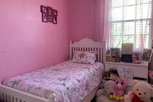 9260 SW 220th St, Cutler Bay, FL 33190 - Photo 9