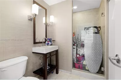 60 SW 13th St #5012, Miami, FL 33130 - Photo 31