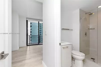 55 SW 9th St #1608, Miami, FL 33130 - Photo 21