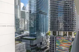 55 SW 9th St, Miami, FL 33130 - Photo 29