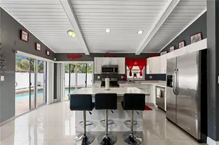 7527 SW 6th Ct, North Lauderdale, FL 33068 - Photo 7