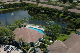 1916 Alamanda Way, Riviera Beach, FL 33404 - Photo 3