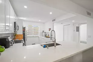 380 Racquet Club Rd, Weston, FL 33326 - Photo 5