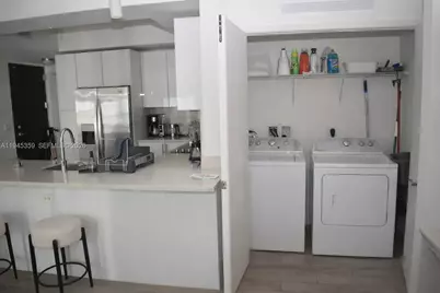 999 SW 1st Ave #2214, Miami, FL 33130 - Photo 9