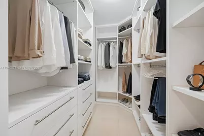 6365 Collins Ave #2901, Miami Beach, FL 33141 - Photo 5