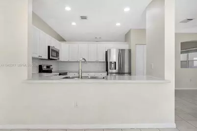 14604 SW 132nd Ave, Miami, FL 33186 - Photo 9