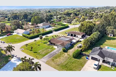 4841 SW 201st Ter, Southwest Ranches, FL 33332 - Photo 3