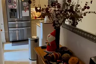 535 SW 146th Terrace, Pembroke Pines, FL 33027 - Photo 9