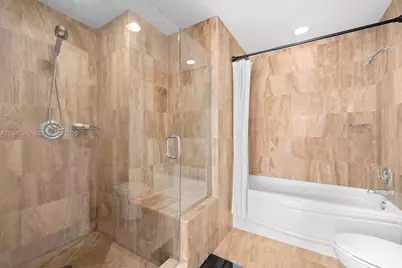300 S Biscayne Blvd #T-2304, Miami, FL 33131 - Photo 11