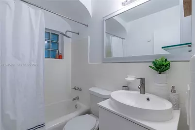 14325 NE 8th Ave, North Miami, FL 33161 - Photo 23