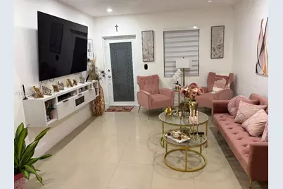 815 E 32nd St, Hialeah, FL 33013 - Photo 1