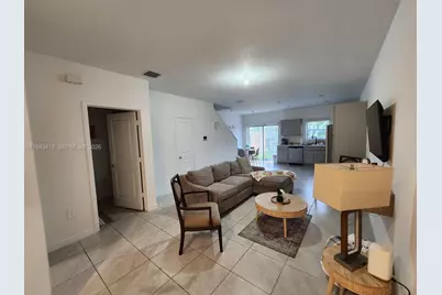 326 NE 1st Dr, Florida City, FL 33034 - Photo 1
