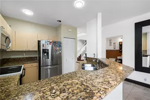 1199 Golden Cane Dr, Weston, FL 33327 - Photo 5