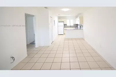 6165 W 22nd Ct #202, Hialeah, FL 33016 - Photo 5